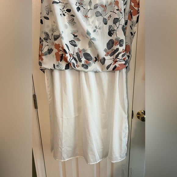 NWT high/low dress - Picture 5 of 5